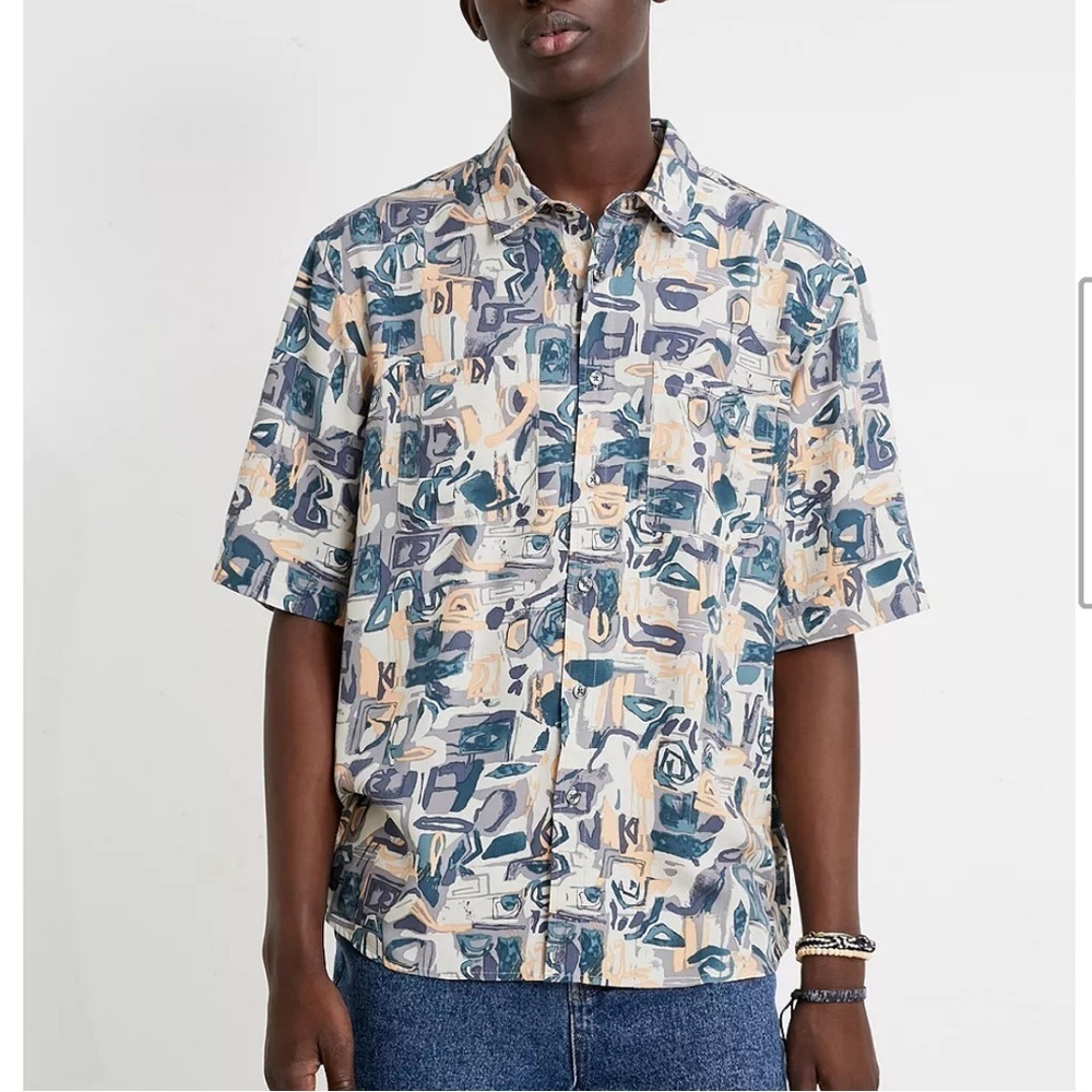Urban Outfitters Faux Silk Geo Print Short-Sleeve Shirt Size XL
